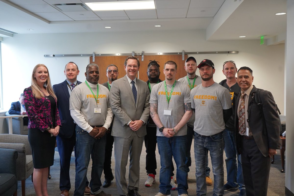 Spoke with <a href="/THCATNCAL/">THCA/TNCAL</a> for their legislative breakfast this morning and had some great talks with Impact Leadership and the WestStar leadership group from <a href="/utmartin/">UT Martin</a>. Also ran into the folks from <a href="/MOVTenn/">Men of Valor Ministry</a> in between meetings! Grateful for all of the work y’all do in TN