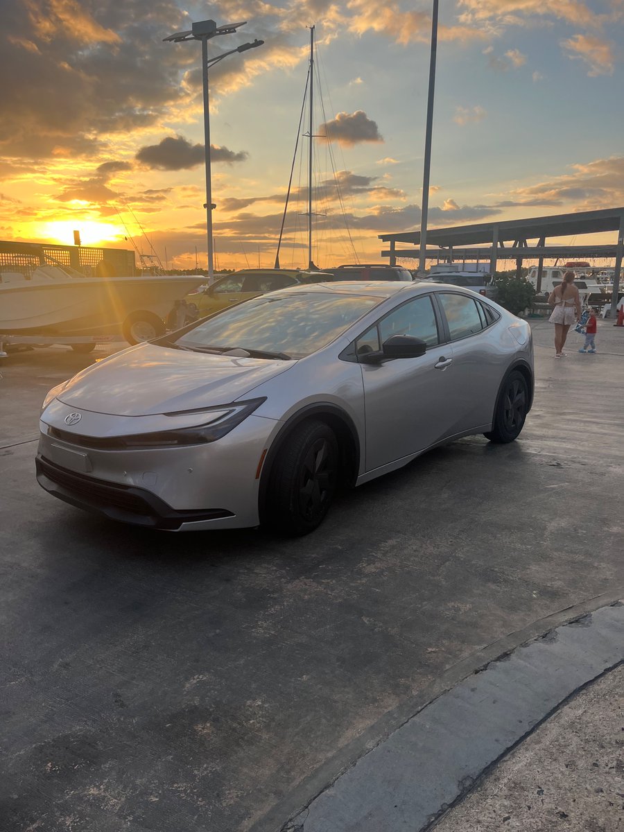 FunkyWolfe's tweet photo. I still refuse to acknowledge that this is the new Prius https://t.co/OXOr0kz8ui