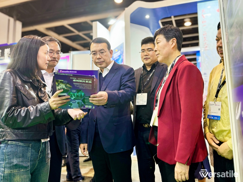 Productive time at the Hong Kong International Film &amp; TV Market #FILMART speaking with many talented Asian filmmakers regarding our upcoming Virtual production film base in Deqing. 🚀✨

<a href="/HKFilmart/">Hong Kong International Film & TV Market (FILMART)</a>
#HongKongInternationalFilmandTVMarket
#HKFilmart2024
#filmversatile
#teamversatile