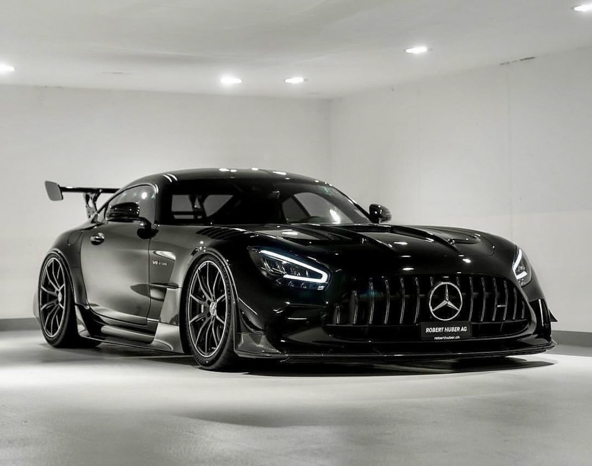 LUX Cars tweet media