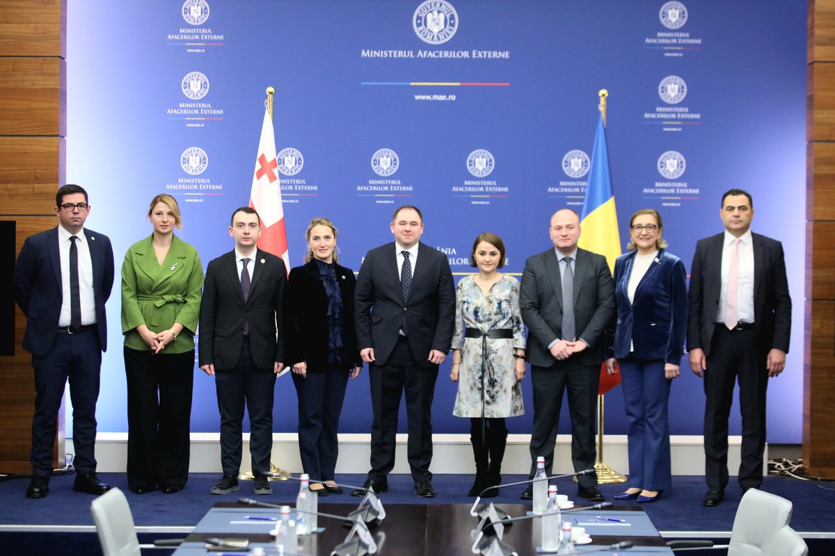In 🇷🇴 we discussed 🇬🇪's accession to 🇪🇺 opening negotiation for 🇬🇪 & 🇷🇴's leadership role in having 27 🇪🇺 countries vote for 🇬🇪🇺🇦🇲🇩 trio to becoming 🇪🇺 family member. 🇬🇪🇷🇴's bilateral relations and strengthening #economicdiplomacy & #blackseabasin #middlecorridor. Thank you 🇷🇴