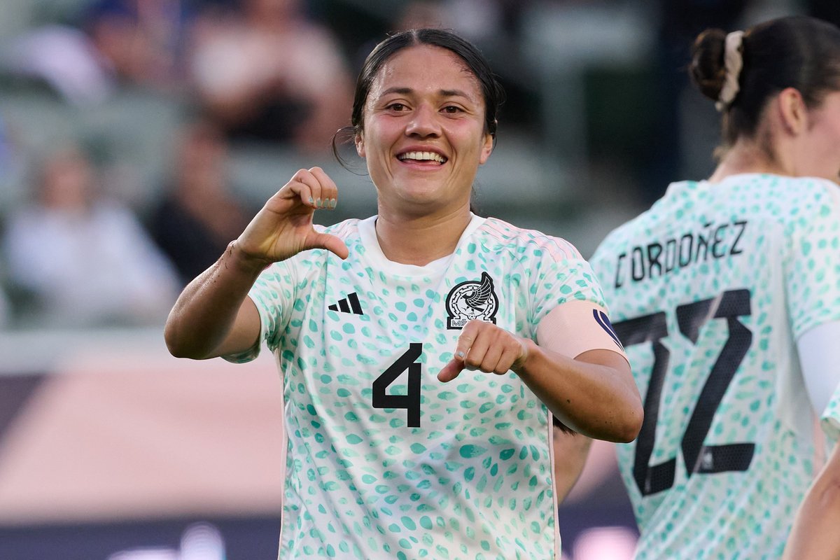 𝑳𝒂 𝑪4⃣𝑷𝑰 ⭐️ 

@rebecabr97 was included in the first ever @GoldCup Best XI 🤩

Well deserved, Rebe! 🔥