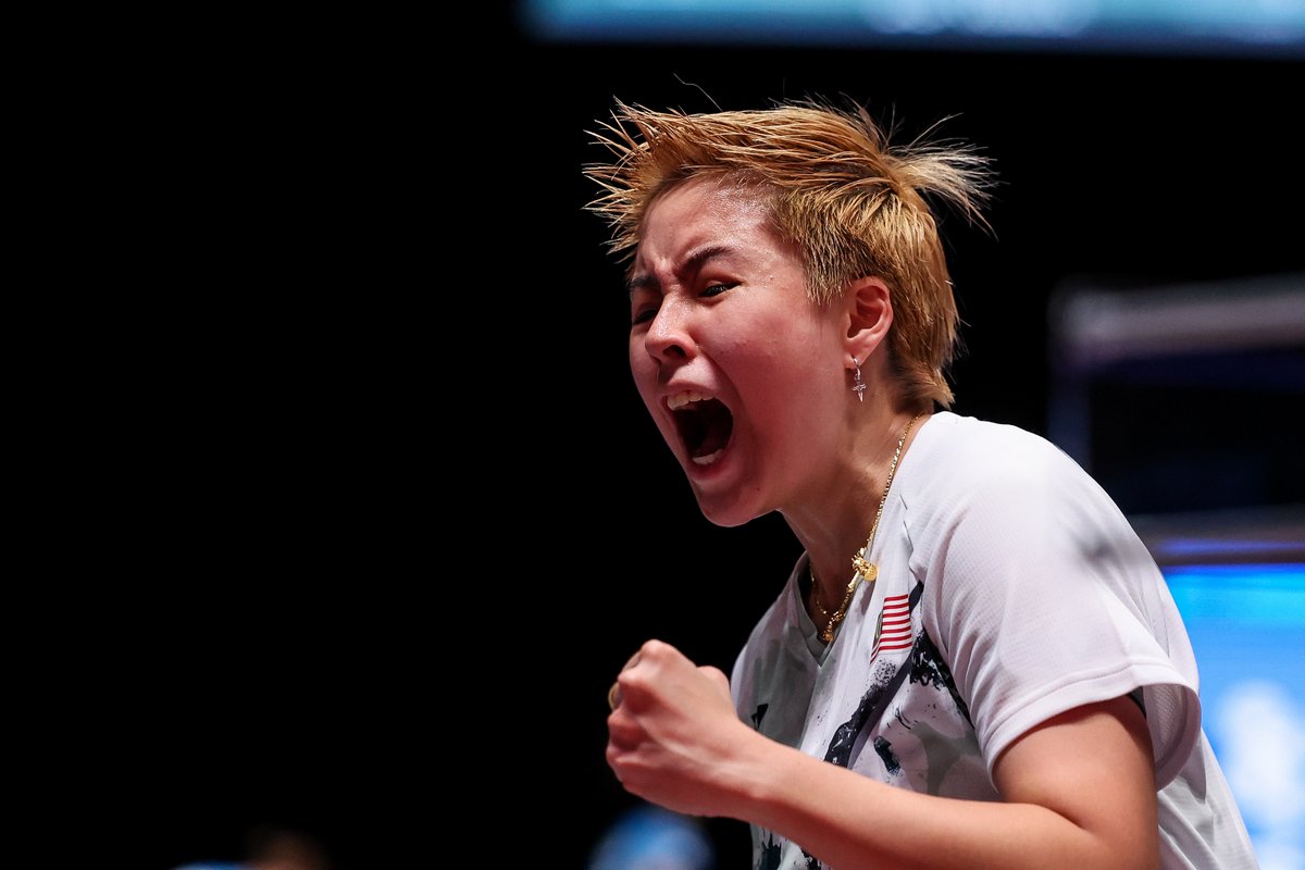 BadmintonEnglnd's tweet photo. Emotions run high and low in sport 😁😔🤩😃
And it's been another day packed full of action at the All England 2024💥
The field has been halved. Now the Round of 16 awaits tomorrow 💪
Be here on Thursday for #AllTheNoise #AllTheAction #AllOfBadminton https://t.co/g3YOiKqTqp
