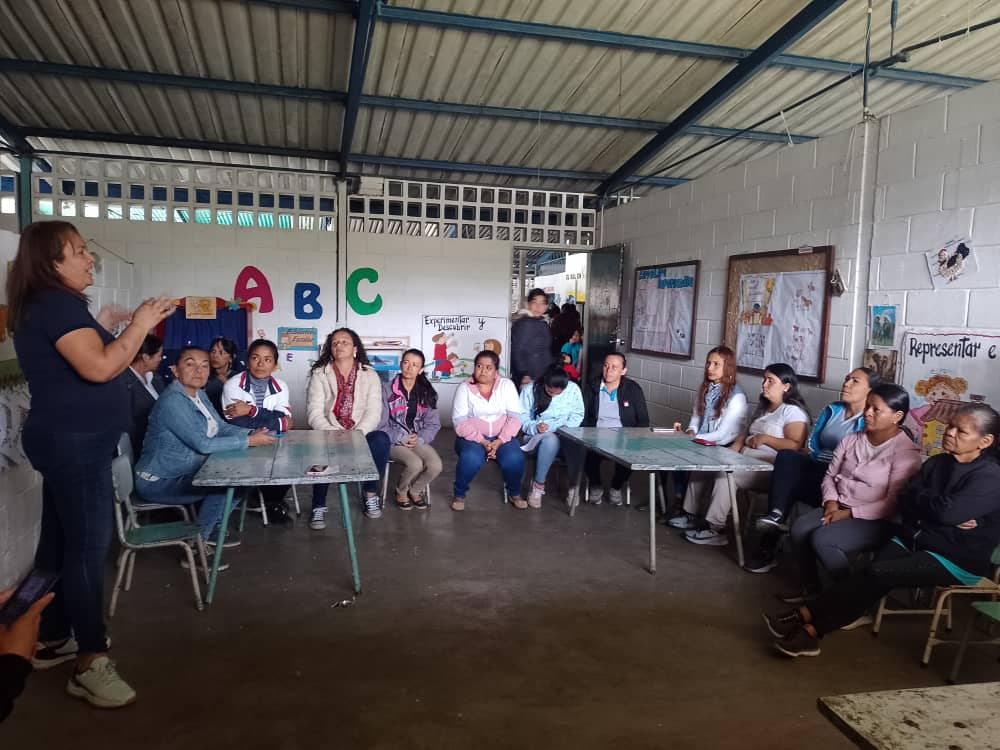 Exitosa jornada Ipasme va a la Escuela de realizó el día de hoy en la Unidad Educativa Antonio Herrera Toro beneficiando a toda la población estudiantil, personal de la institución, padres y representantes.