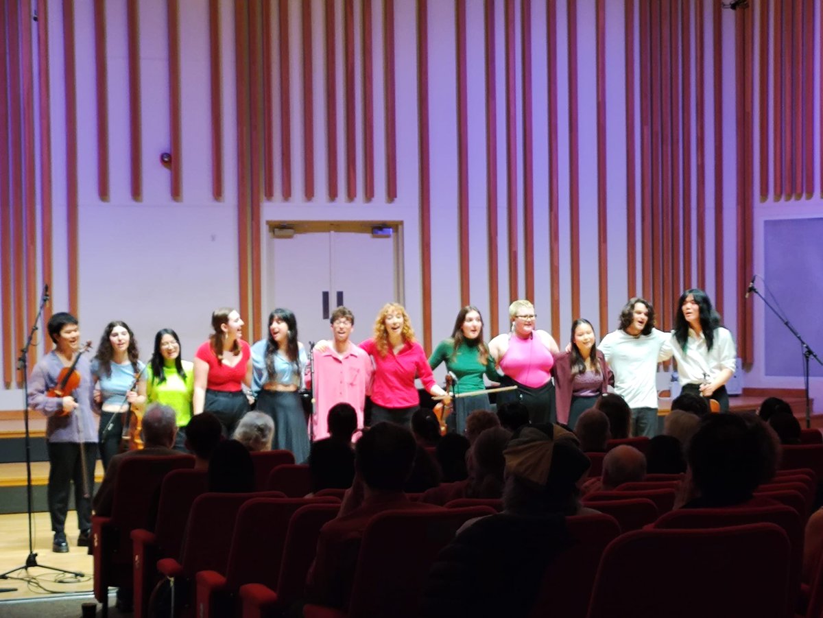 Michael Kahan Kapelye #13 in su h a joyful klezmer concert today ...