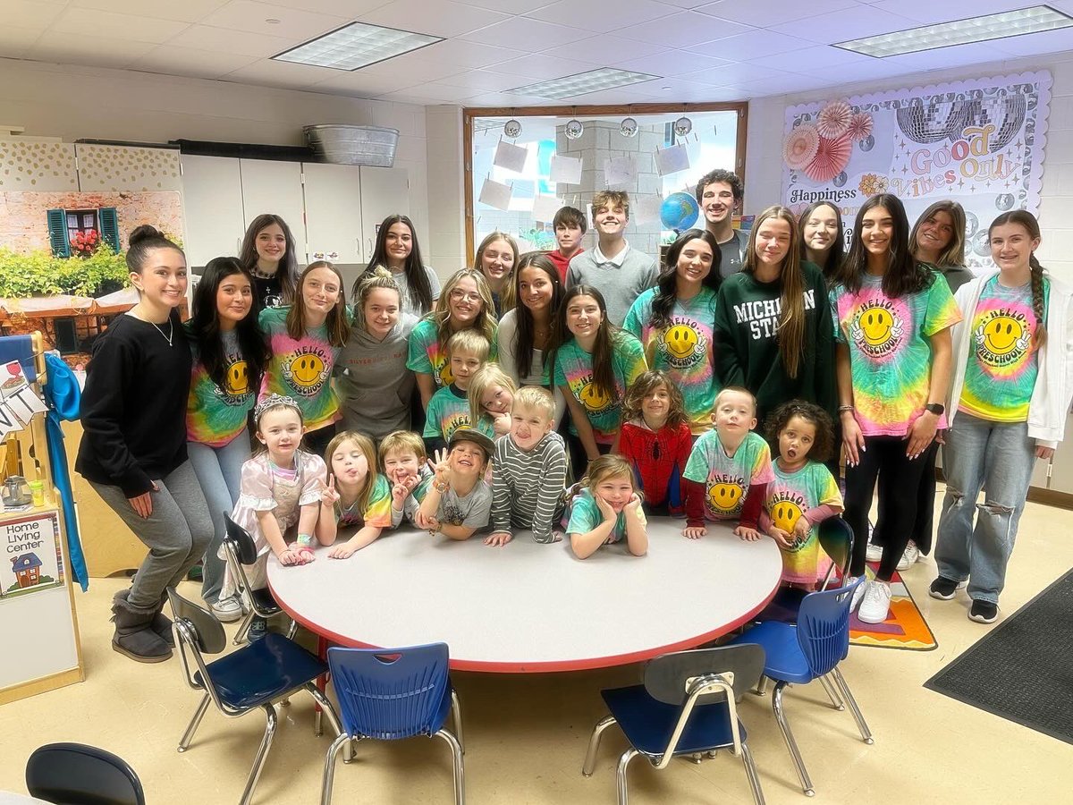 Sara Consdorf tweet media