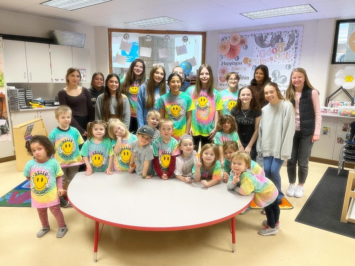 Sara Consdorf tweet media