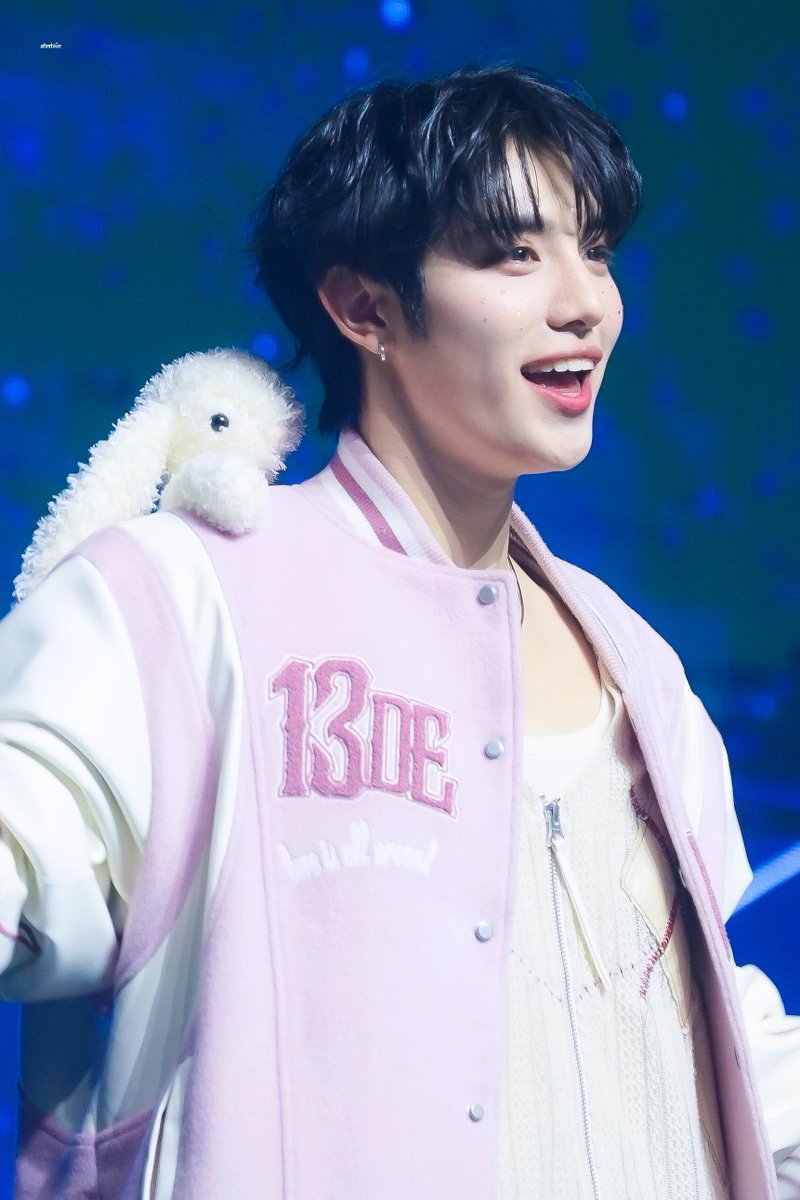 afterblue_ooo's tweet photo. 240310 World tour dOpamine in Seoul Concert
#온리원오브 #밀 #OnlyOneOf #Mill 
@OnlyOneOfmember https://t.co/swMNp2dpWe