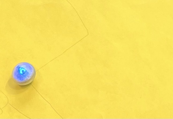 MissWinand's tweet photo. Beginner @HawthorneWCS coding club students continued working on final projects today. They are making good progress on getting their Spheros to follow the paths they drew! https://t.co/gJZy3WX7WK