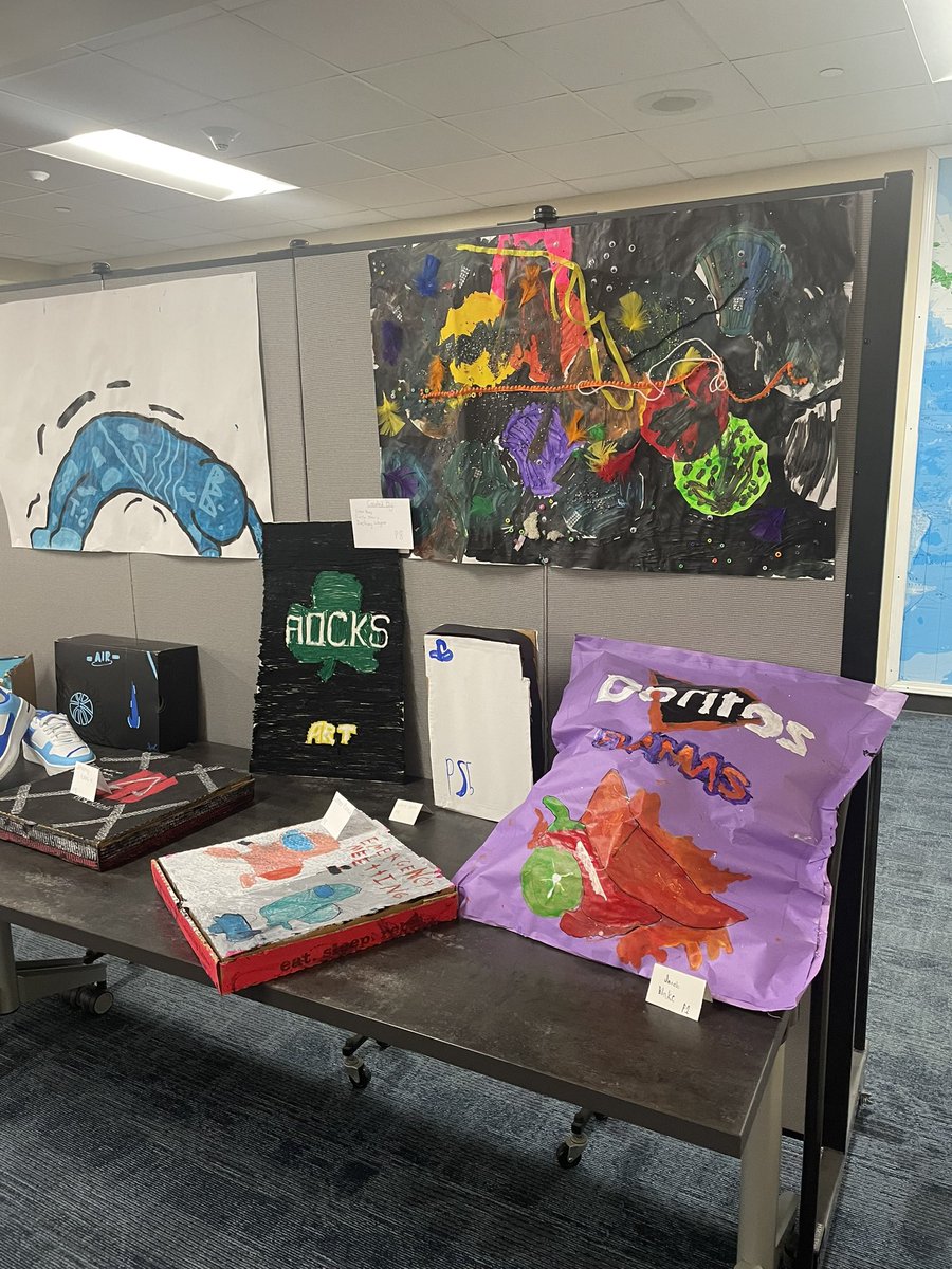 WIS Art Show is underway!! #WestfieldRocks