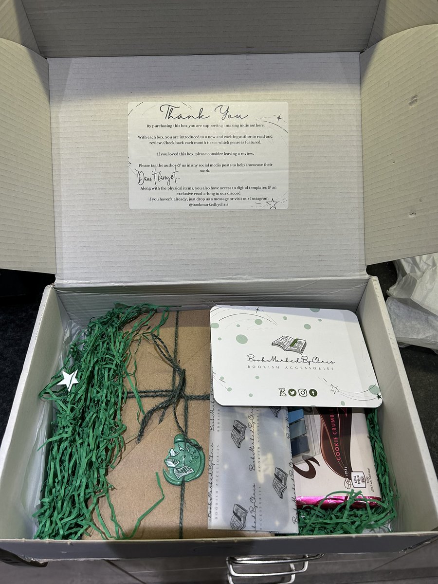 I got a super cute book box today by <a href="/BookMarkChris/">BookMarkedByChris</a> and this lovely company always supports an indie author! Definitely worth checking out!🫶🏻