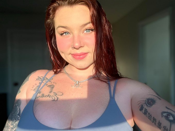 Are my eyes Blue, Grey or Green today? https://t.co/nbZH4VNZGH