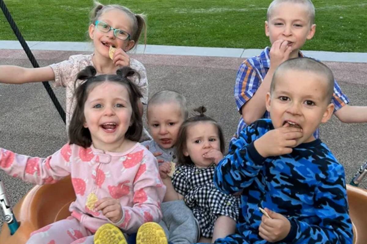 Lake Country Calendar tweet media