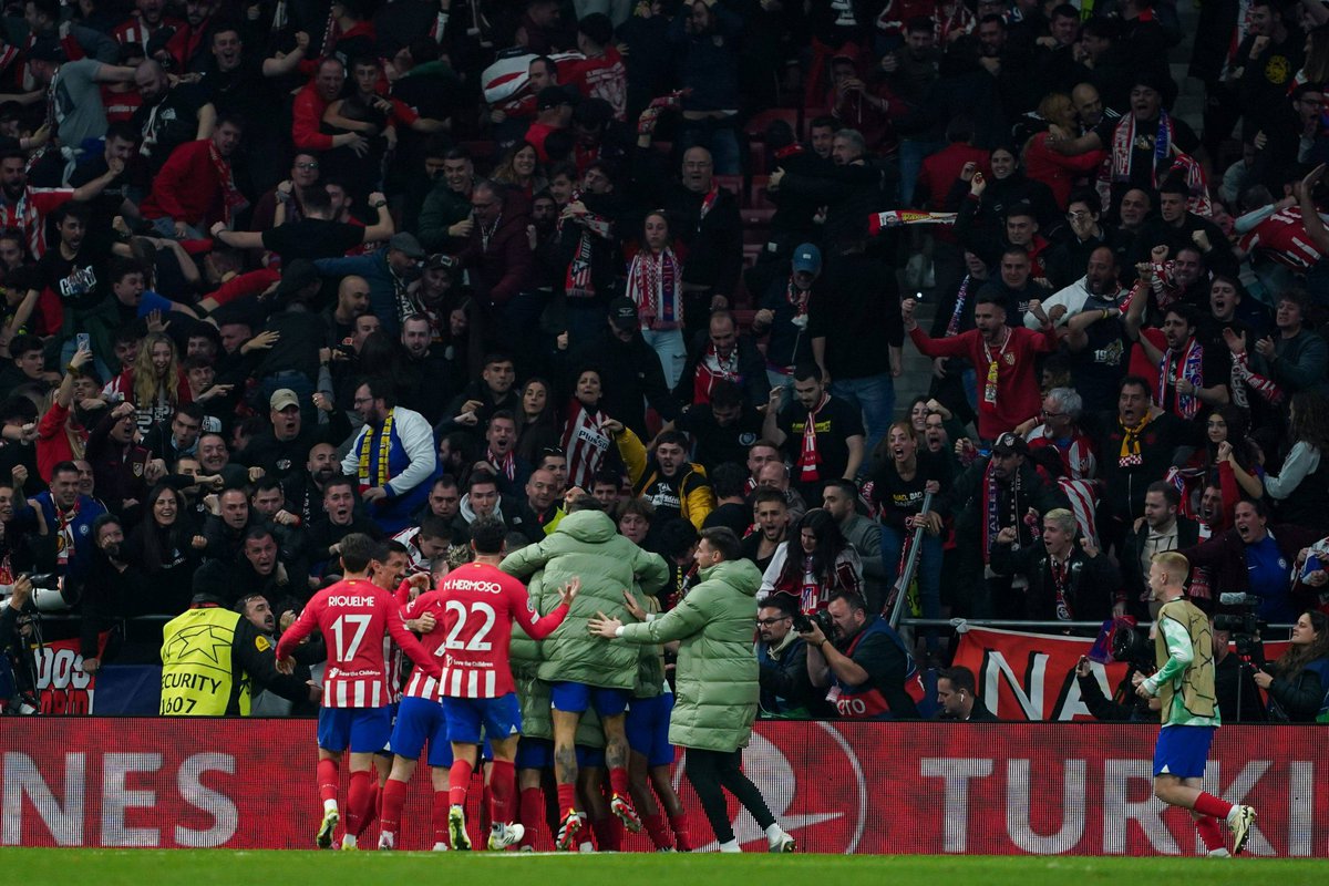 ¿Qué es el Atleti? Es ser capaz de lo peor y lo mejor… Es difícil explicar… más difícil de entender… ¡¡¡pero esto es ATLETI!!

(Hoy sufrimiento doble: por el partido y por no estar en el Metropolitano)

#DelAtletiSoy
#OrgulloRojiblanco