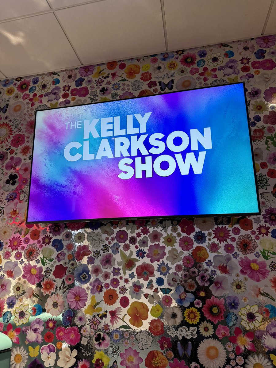 I just filmed for the Kelly Clarkson Show! It’s going be an amazing segment 🙌🏾🙌🏾