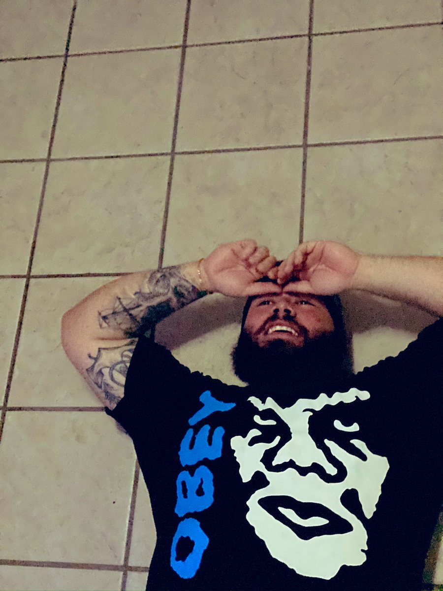 happy birthday, pussy 
love you lotz🫶🏼