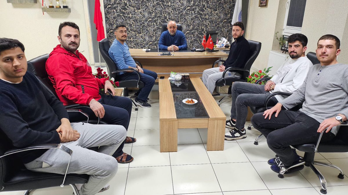 Sahura kalkın çünkü sahurda bereket vardır. ( Buhari )

Tınaztepe Yurdunda sahur vaktinde öğrencilerimizin masalarına misafir olduk.