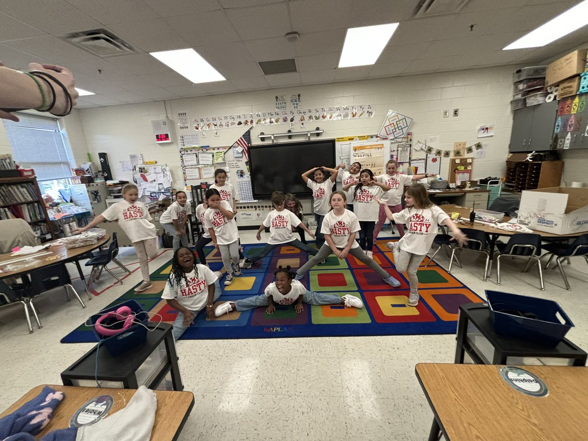 Megan Little Ed. S. -1st grade Husky tweet media