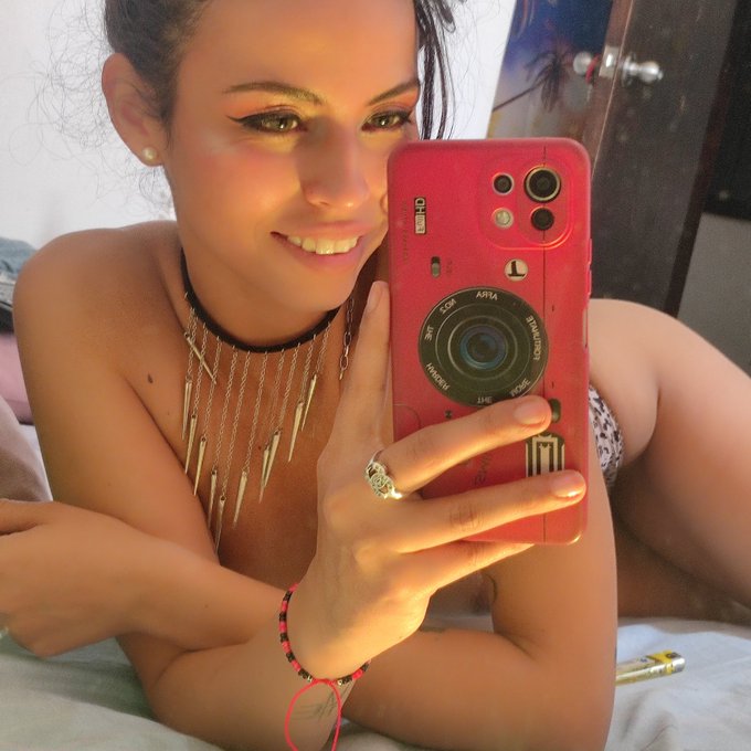 #NuevaFotoDePerfil https://t.co/6SfCR9DSkA<a href="/tag/nuevafotodeperfil"class="tags">#NuevaFotoDePerfil</a>