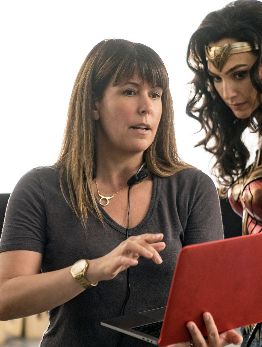 DiscussingFilm's tweet image. Patty Jenkins says she is back working on ‘STAR WARS: ROGUE SQUADRON’.

(Source: collider.com/patty-jenkins-…)