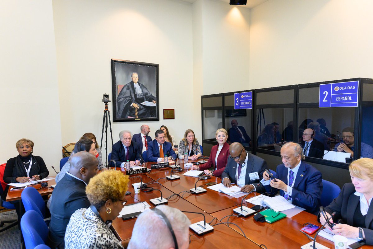Un placer dialogar con parlamentarios de <a href="/ParlAmericas/">ParlAmericas</a> para discutir desafíos hemisféricos como el cambio climático, temas de seguridad regional y la situación en Haití. El compromiso de Parlamericas con el sistema interamericano es una herramienta esencial de la OEA para