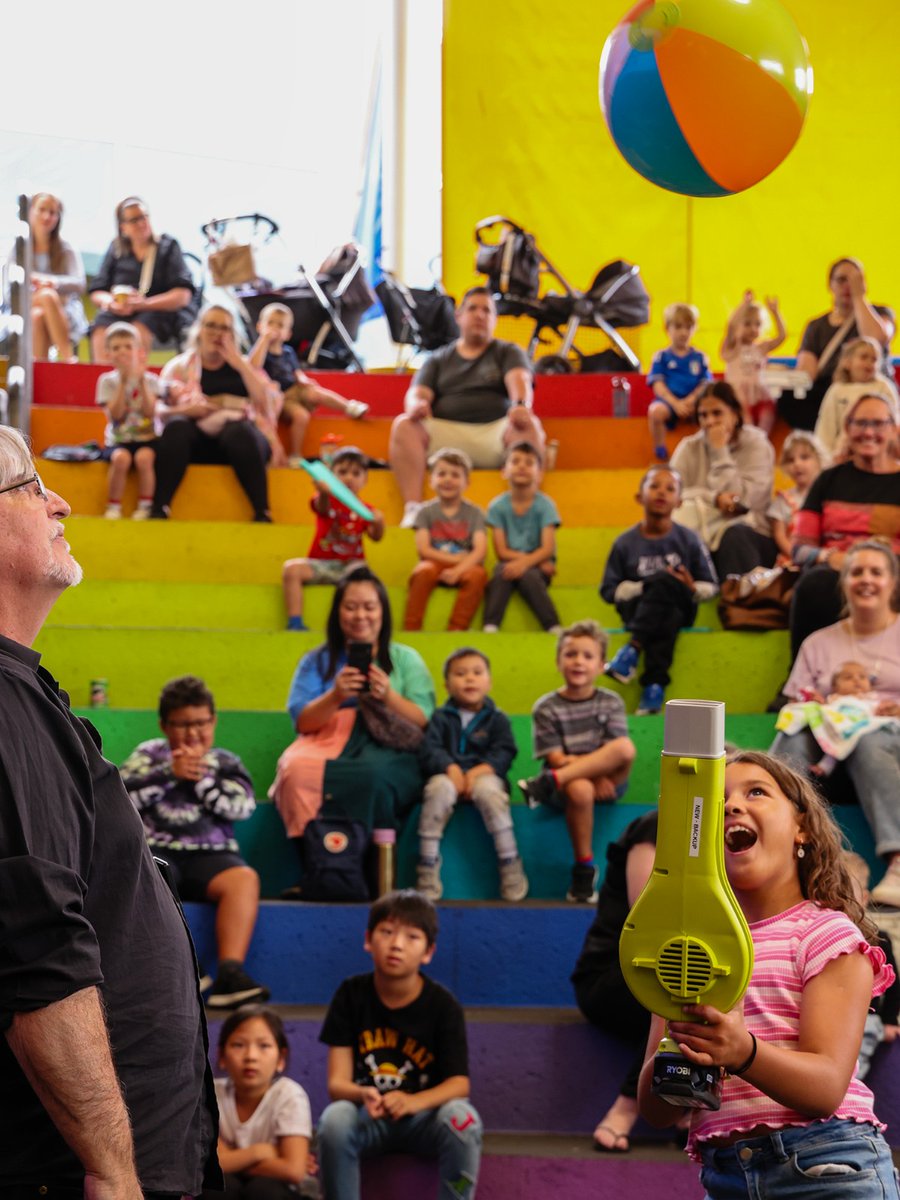 These school holidays, we are exploring the invisible marvel that is air. 🌬️

Join us for a program full of spectacular science. Whoosh, squish and float through Air Playground, check out a free amphitheatre show, and much more! 👀 

Plan your visit. 👉 brnw.ch/21wHR0S