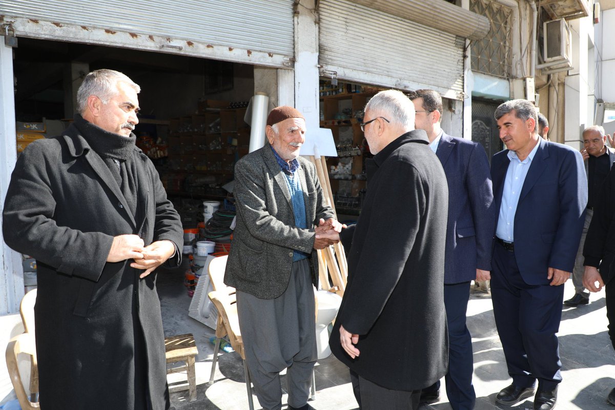 Belediye Başkan Adayımız Hacı Fevzi Akdoğan ile birlikte bugün; Atatürk Bulvarı ve PTT Caddesindeki esnaflarımızı ziyaret ettik. Bizleri gönülden ağırlayan tüm esnaflarımıza hayırlı ve bereketli kazançlar diliyoruz.