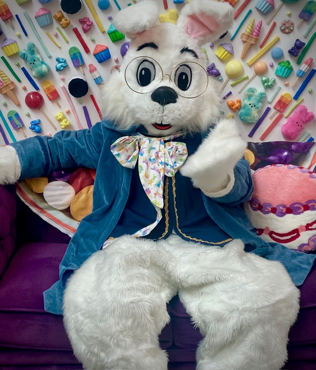 PREIT's tweet image. The Bunny is back in town! Our properties are hosting spring portraits with the Bunny through March 30th.

Find your local PREIT location and make your reservation today: bit.ly/4cdztIU