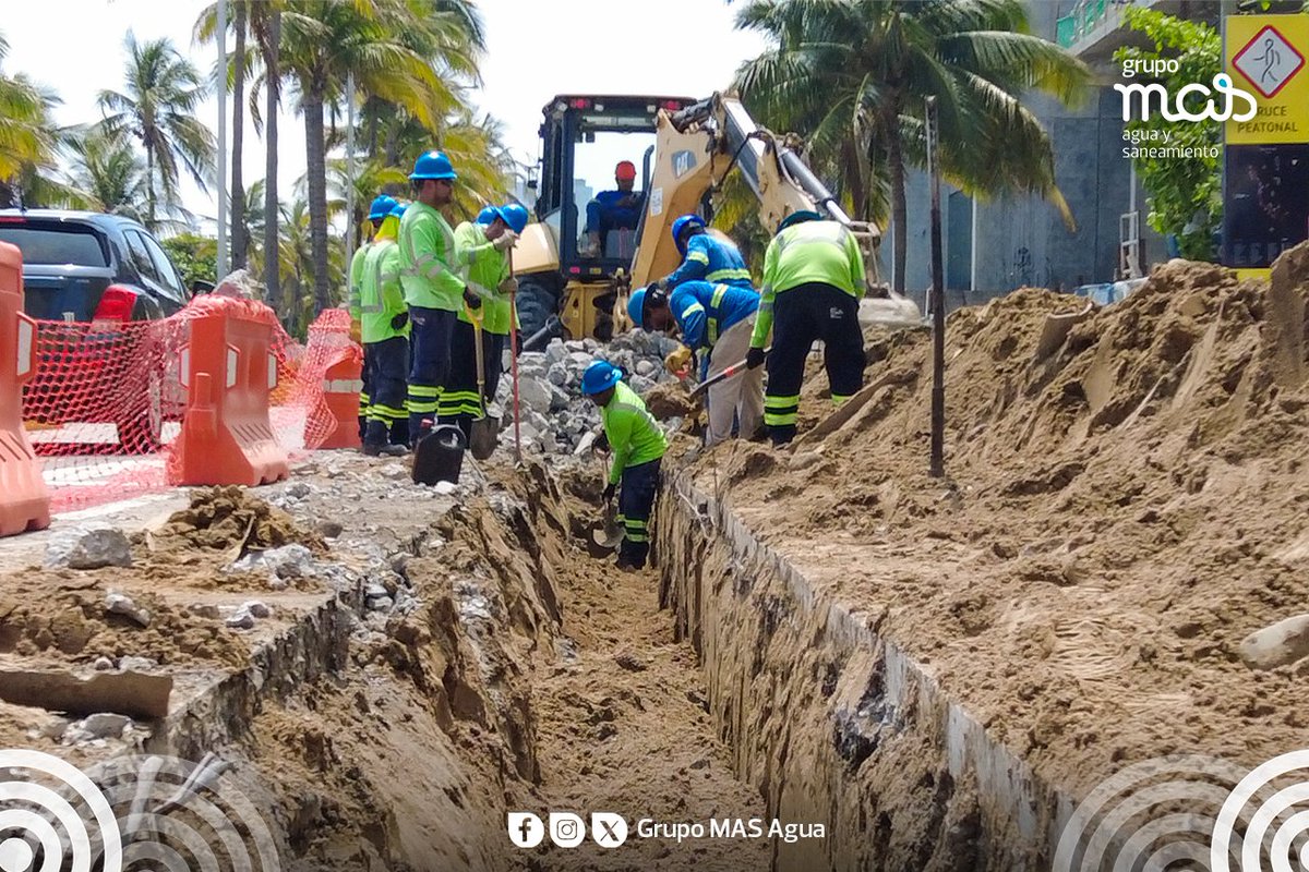 GrupoMASAgua's tweet photo. Nuestro personal esta trabajando en la renovación de 40m de red colapsada en Blvd. Avila Camacho entre Primero de Mayo y Bartolomé de las Casas col. Zaragoza, en beneficio a los habitantes de la zona. 👷💧
#GrupoMASAgua #MASObras #MASInversiones https://t.co/dwwxibiZr1