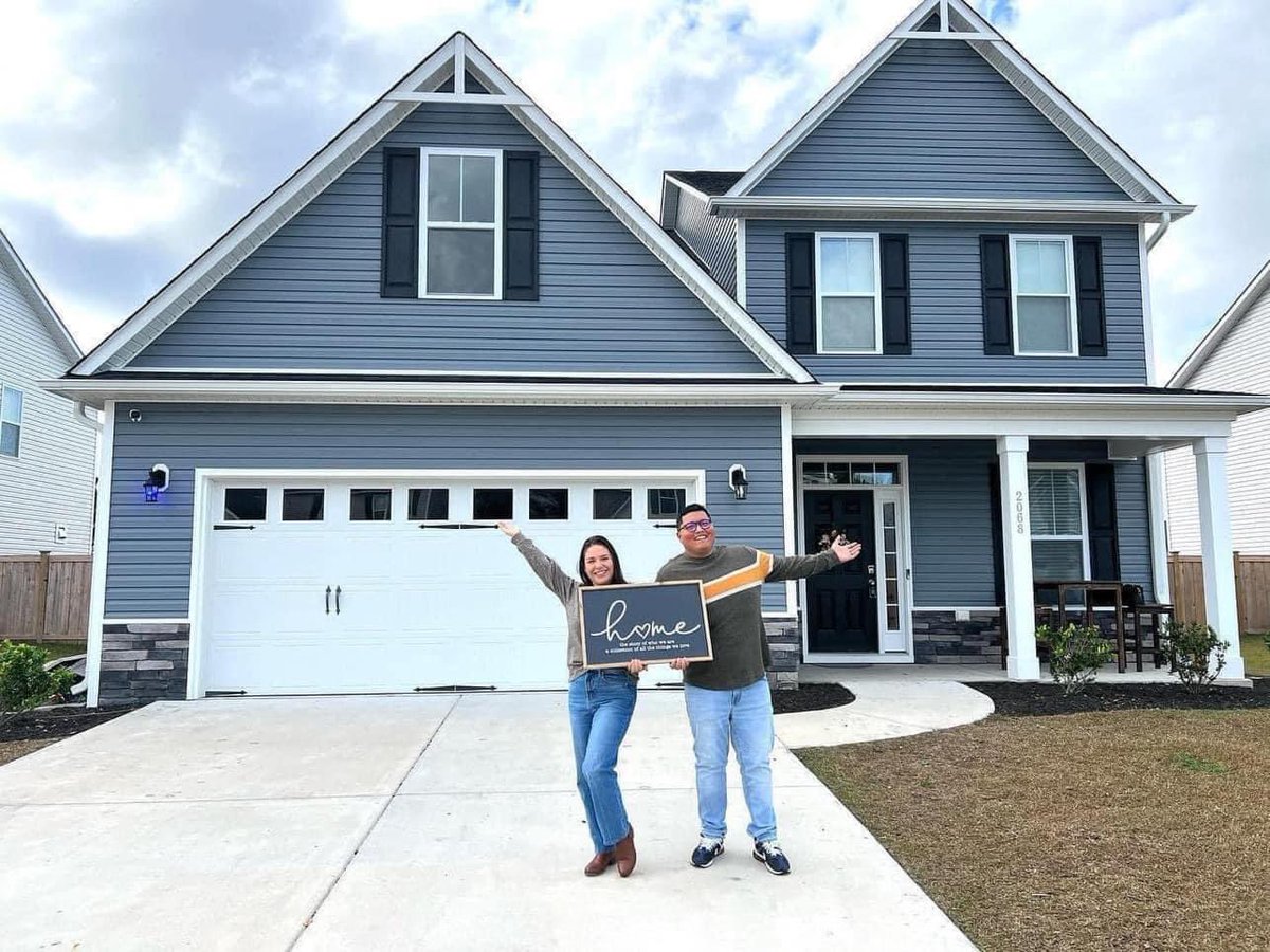Everyone Help me congratulate  Guzman Peterson’s  Family!!

🏡🎉 Also Congratulations to all our amazing clients who have achieved the dream of becoming homeowners! 🎉 Y’all super incredible for believing and trusting the process I’m so proud 🥲.