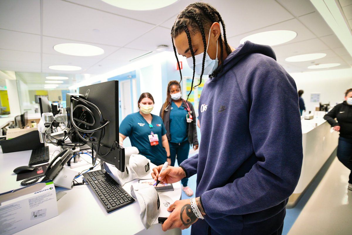 LA Clippers tweet media