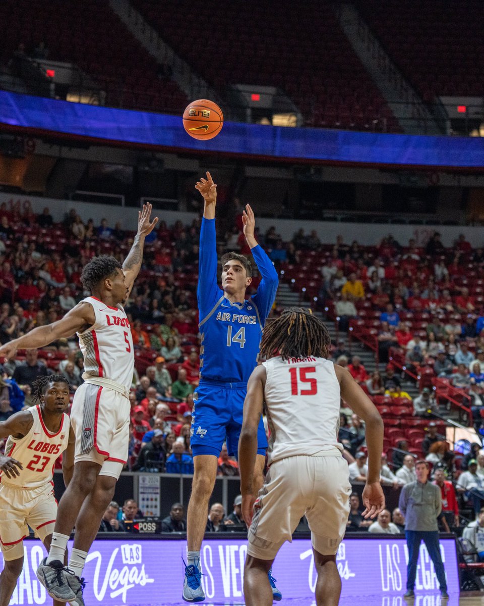 At the break in Vegas. Falcons 30 | New Mexico 49