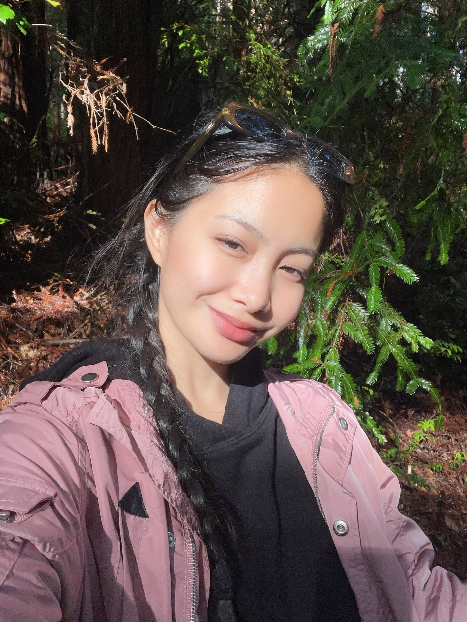 1 pic. breaking news: spring is out, boobies out! make sure you keep an eye out & forage for those melons! https://t.co/ErocS8rOWv