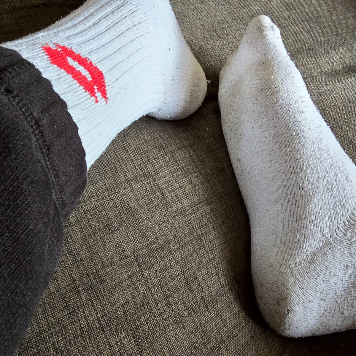 luke_socks127's tweet photo. #whitesocks #dirtywhitesocks #smellysocks #gaysocks #gay #crewsocks #crewsox #lottosocks https://t.co/sNOZsMLuFe