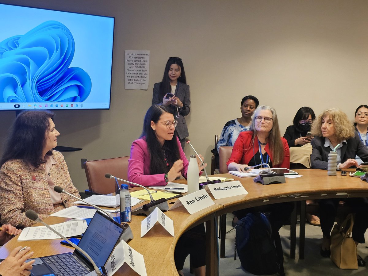 UN trade & development - New York Office (@unctadnewyork) on Twitter photo Three pathways to empower women through trade, break barries & transform subsistence into value chain participation: 1. production linkages between countries, 2. value addition and 3. clustering and networking, key message at <a href="/UNCTAD/">UN Trade and Development</a> #68scw side event together with <a href="/indonesiaunny/">Indonesian Mission to the UN</a> Three pathways to empower women through trade, break barries & transform subsistence into value chain participation: 1. production linkages between countries, 2. value addition and 3. clustering and networking, key message at <a href="/UNCTAD/">UN Trade and Development</a> #68scw side event together with <a href="/indonesiaunny/">Indonesian Mission to the UN</a>