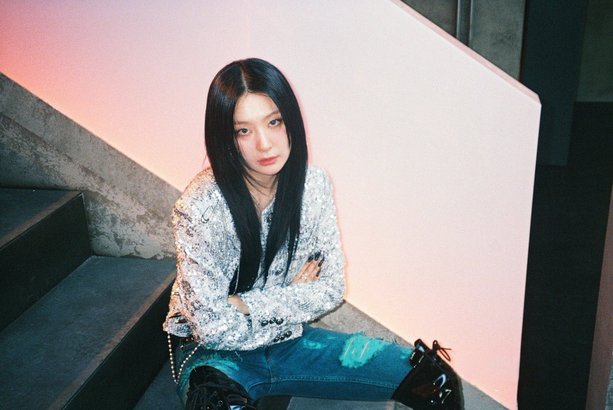 GirlsOnTopUnion's tweet photo. #KARINA joins #TAEYEON and #SEULGI as the only GOT the beat members to reach 13M Followers on Instagram. 

#GirlsOnTop #걸스온탑 #GOT #GOT_the_beat #갓더비트 @GirlsOnTop_SM https://t.co/W9nHox7KeS