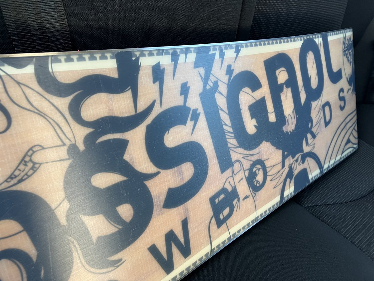 EmuraSatoshi's tweet image. シングルのスノスケで遊んでみまーす🏂
エッジもあるしかなり難しそう。
#スノーボード
#スノースケート