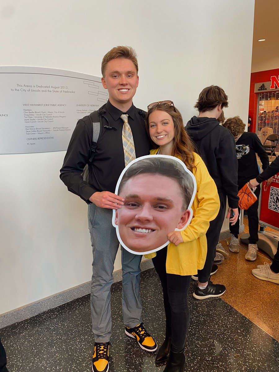 Logan Holle tweet media