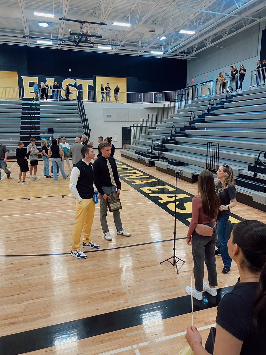 Logan Holle tweet media