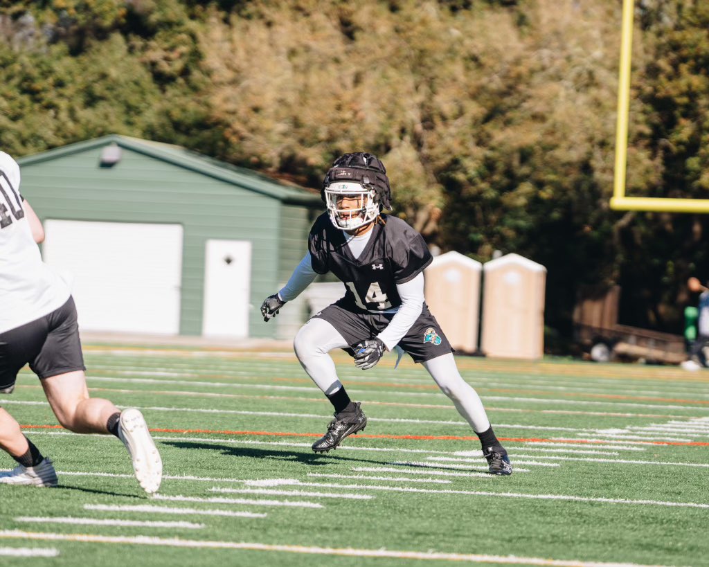 @MylesWoods7 locked in at spring practice @CoastalFootball ! Stay woke! 🔰#4theG🔰