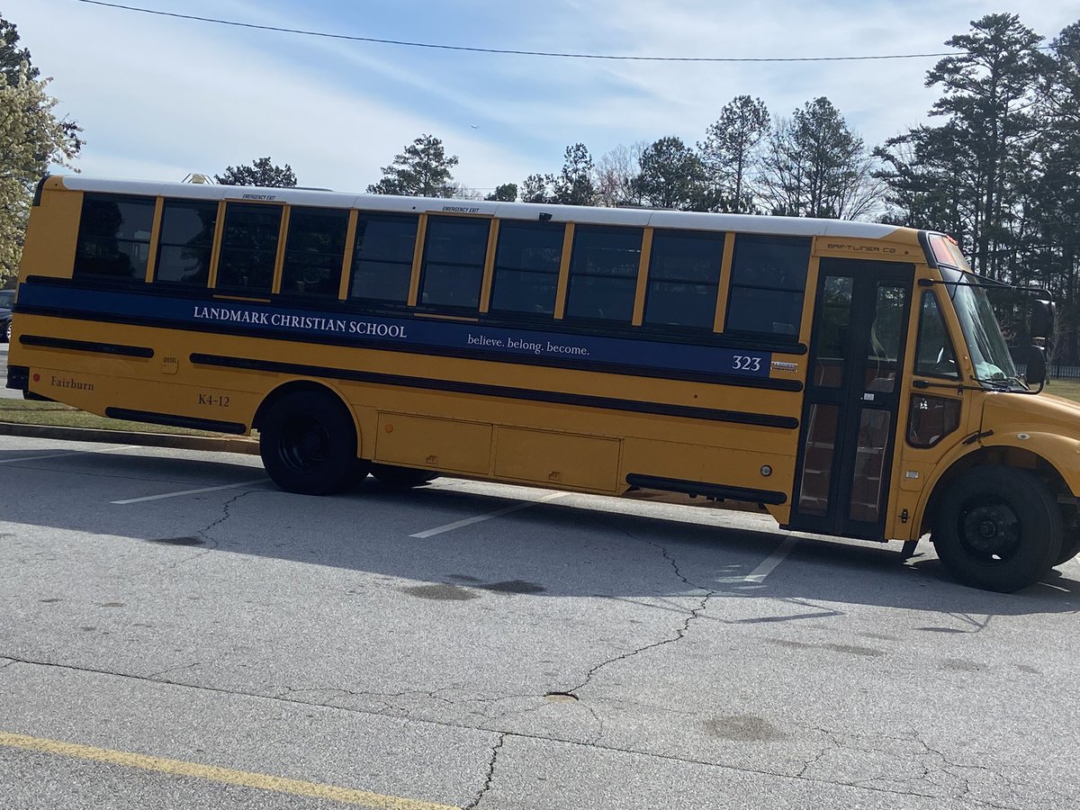 CCMPrincipal's tweet photo. What a beautiful day with @Landmark_LCS  Senior Serve Day was a success! Landscape refresh…Teacher Love… lab assistants… classroom buddies… outdoor seating… and a PRIDE Pantry.  Thank you for sowing into the @CampCreekMiddle community!#FaithPartnerPower https://t.co/MTzAe6qJ41