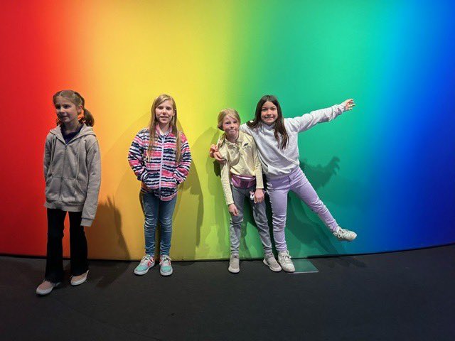 PPSEL_Bears's tweet photo. Third and fourth grade students visited the Denver Museum of Nature and Science. They explored animal adaptations through color and a variety of different habitats. https://t.co/WHyYF86w5f
