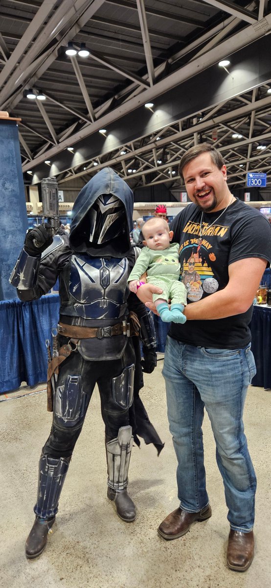 Many of you know I signed up to be a vendor for Planet Comic-con, but even though I didn't get in, we went! It was a blast! We took the kiddos with us the second day and I met some great authors over the weekend, including Todd Fahnestock, E. M. Zolotor, and R. Litfin!