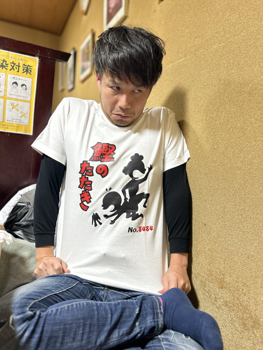 awa_run_gaskey's tweet photo. 🔥高知龍馬マラソン:2024/2/18🔥
・
どないなっとんねんこの暑さは…
前日飲んだくれた人、当日インター降りそびれてギリギリになった人、surpriseで応援に現れた人、暑さでブチ切れながら走った人など😵💫
#awa_run_gasky
#走るの大好きランが好き
#GASKEY
#龍馬マラソン https://t.co/mZwG0mVK7p