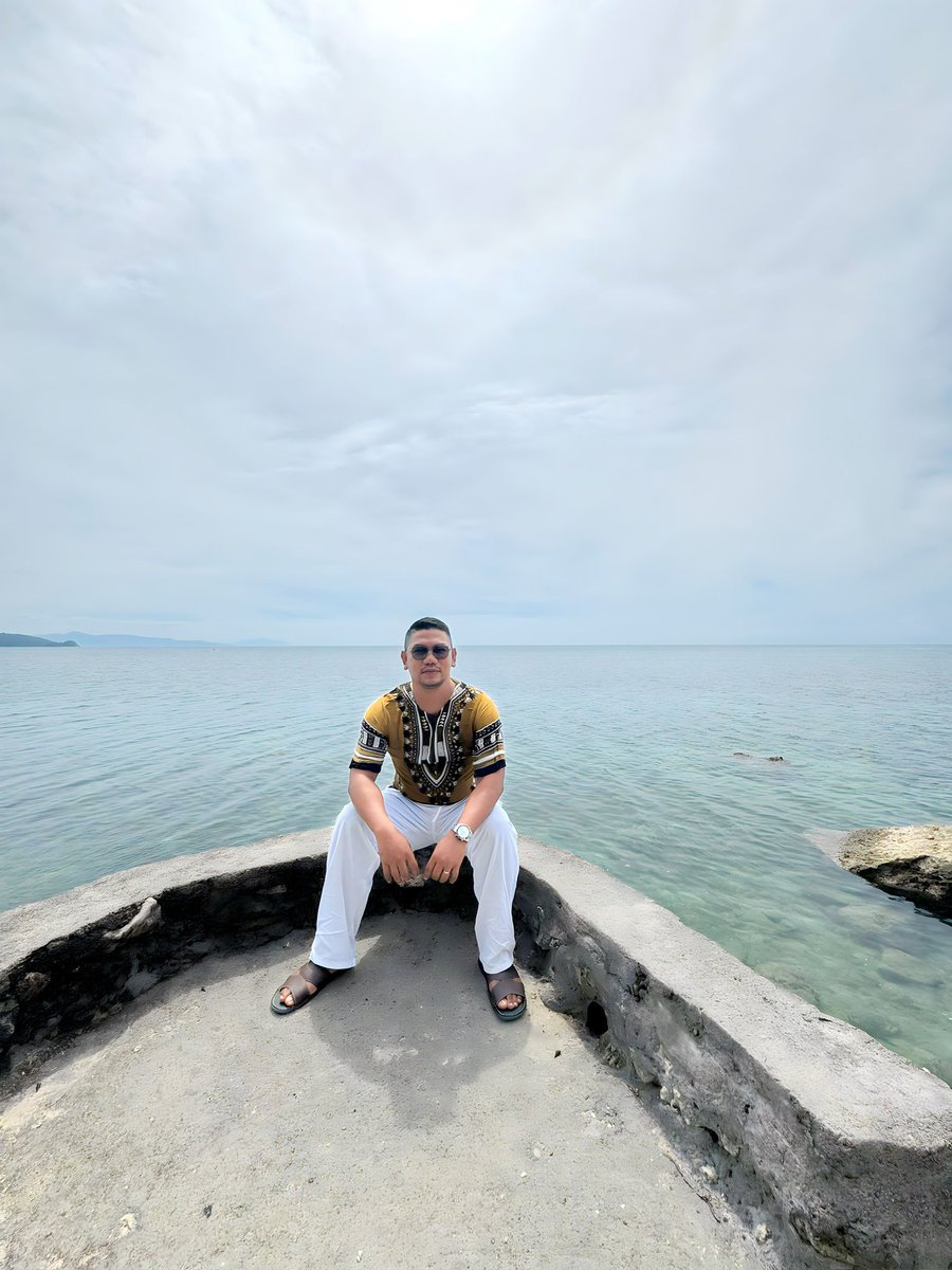 AngkolBungot's tweet photo. Seas the day 🌊 https://t.co/55zOuvPVrp