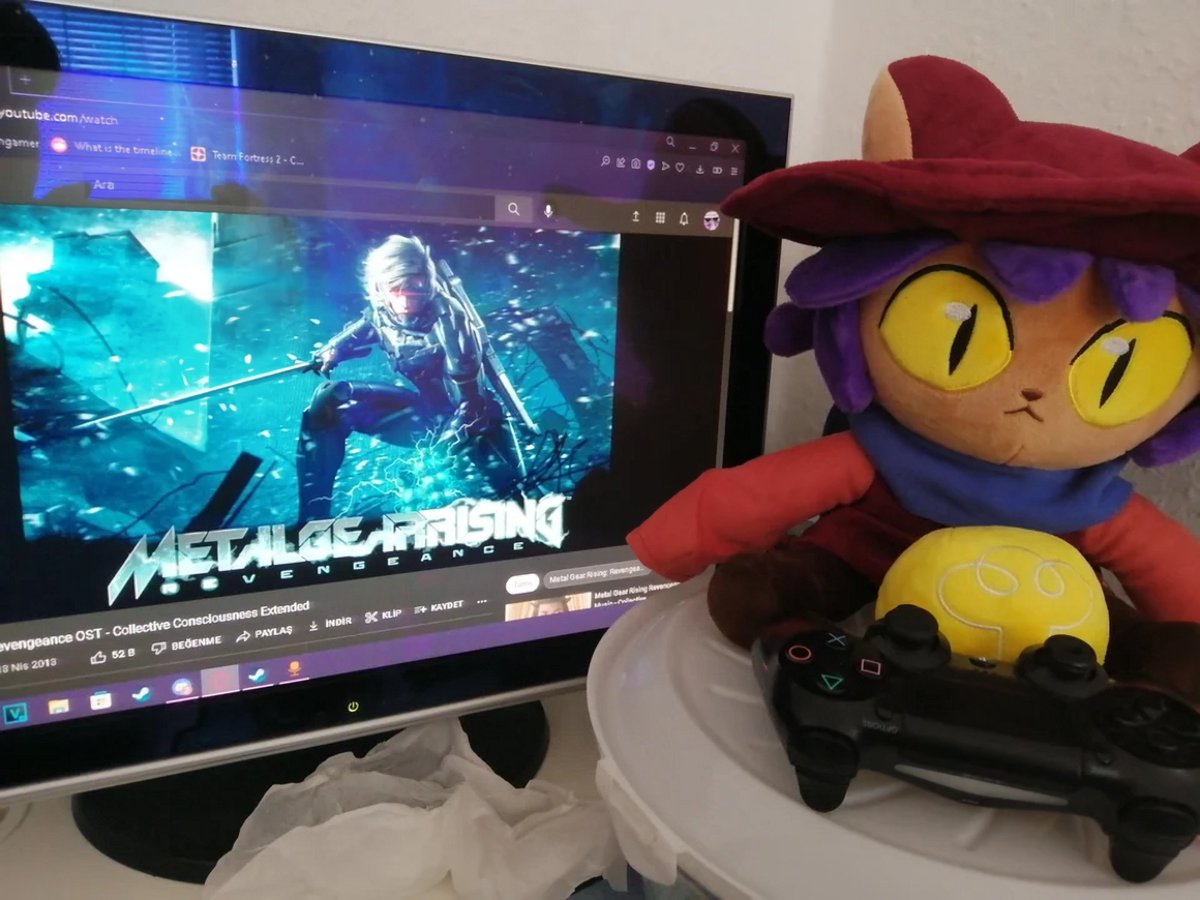 Niko is studying some maniac agenda™️!!!
