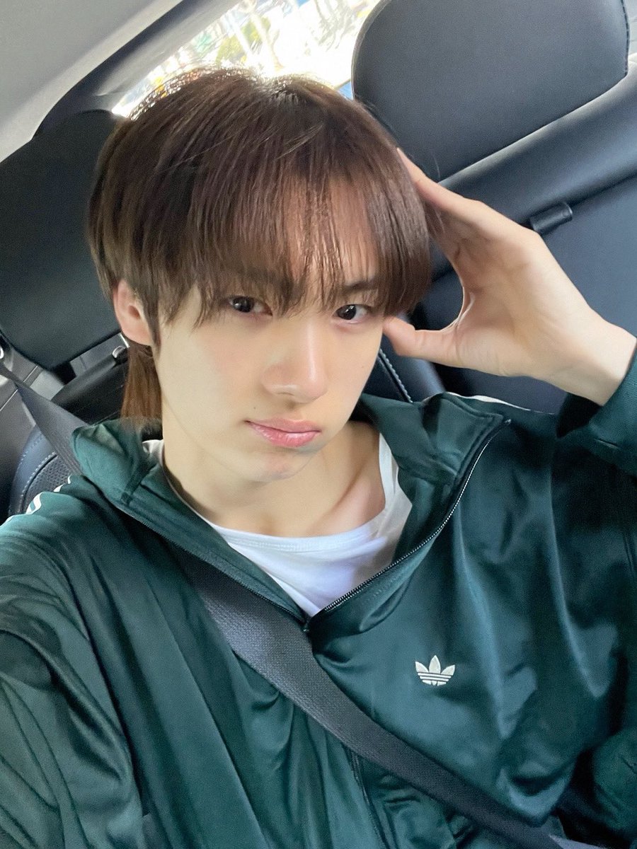 ୨୧˚ tweet media
