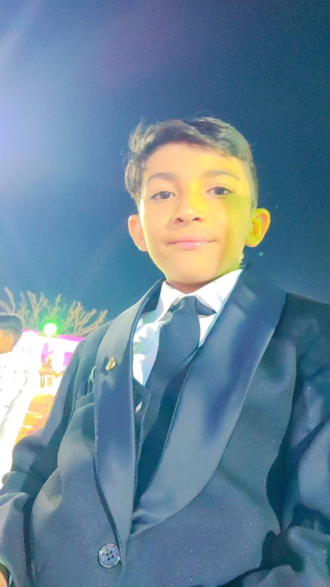 मेरा बेटा #खुशवंत_गोदारा ने आज #सैनिक_स्कूल_एडमिशन_लिखित_परीक्षा पास की है 😄 बेटा को बहुत बहुत बधाई 💐🎂❤️ और आगे के एडमिशन प्रोसेस के लिए शुभकामनाए आप यूंही आगे जीवन की सीढ़ियों पर चलते रहो #खुशवंत