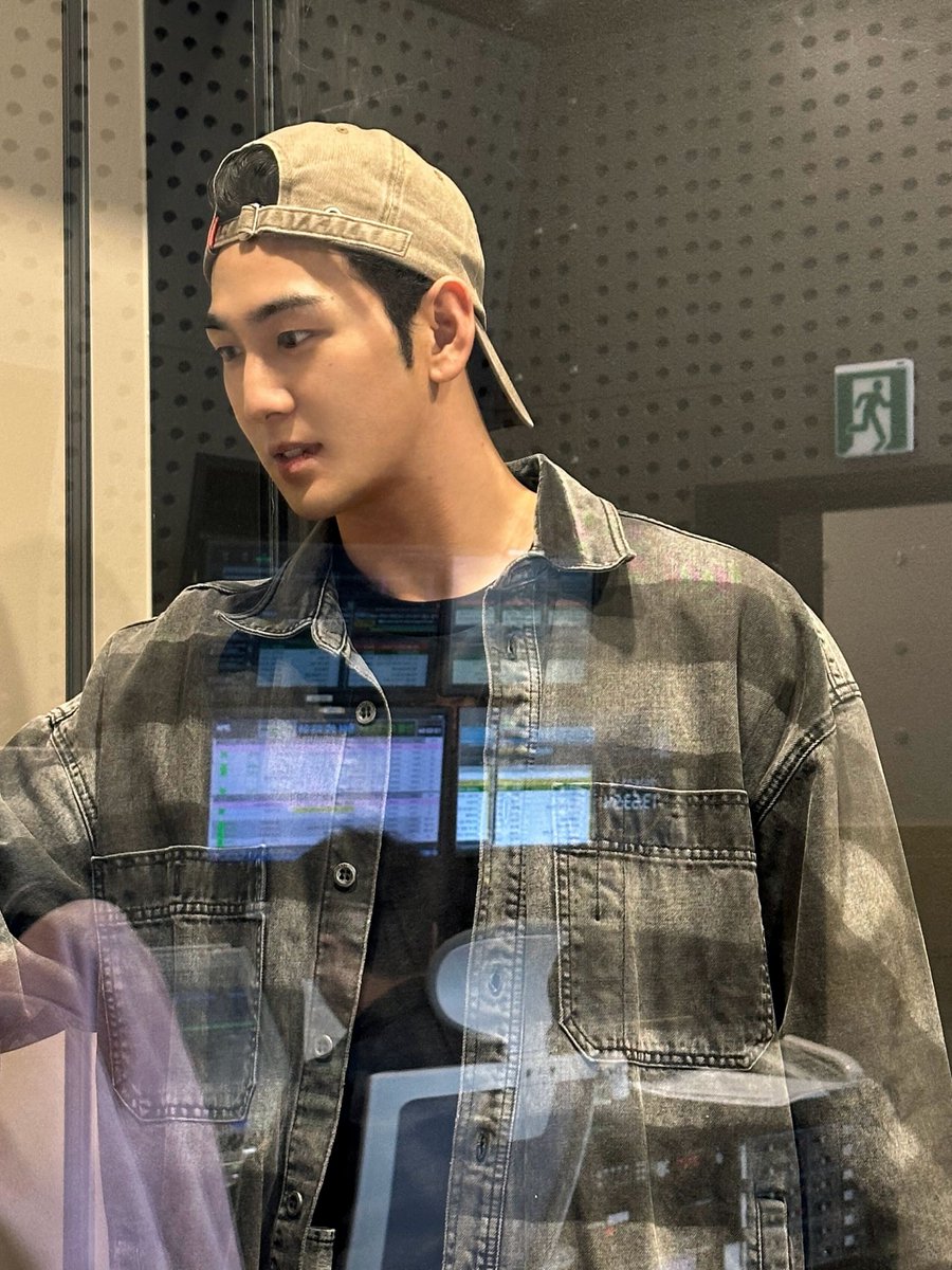 [#B_hind]
dOnO들의 캔디 🍭 dOnO들의 선물 🎁
화이트데이에도 어김없이 찾아온 백호

#백호 #강동호 #BAEKHO #KANGDONGHO
#이은지의가요광장