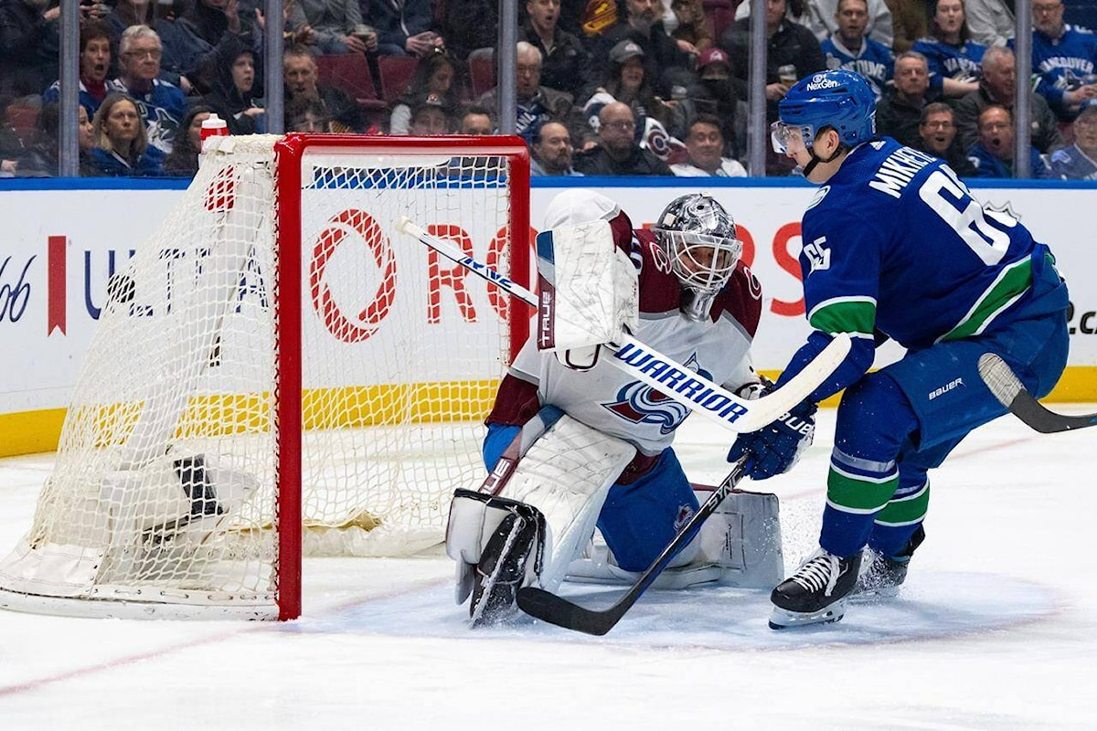 CrestonAdvance's tweet photo. MacKinnon, Colorado Avalanche rally for 4-3 comeback win over Canucks https://t.co/2QP6KFwAAm https://t.co/rNnlUIq8GN